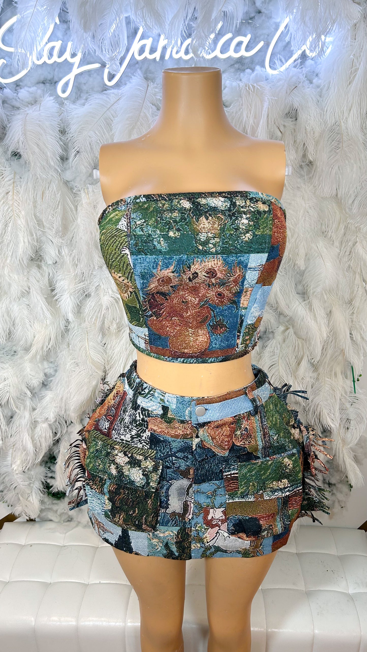 A Work Of Art Tapestry Skirt Set
