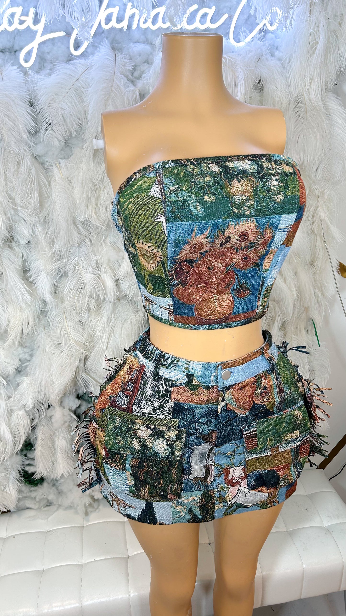 A Work Of Art Tapestry Skirt Set