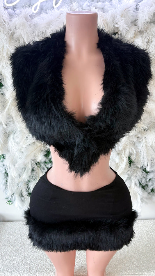 READY TO SHIP It’s Giving Rich Vibes Fur Skirt Set - Black