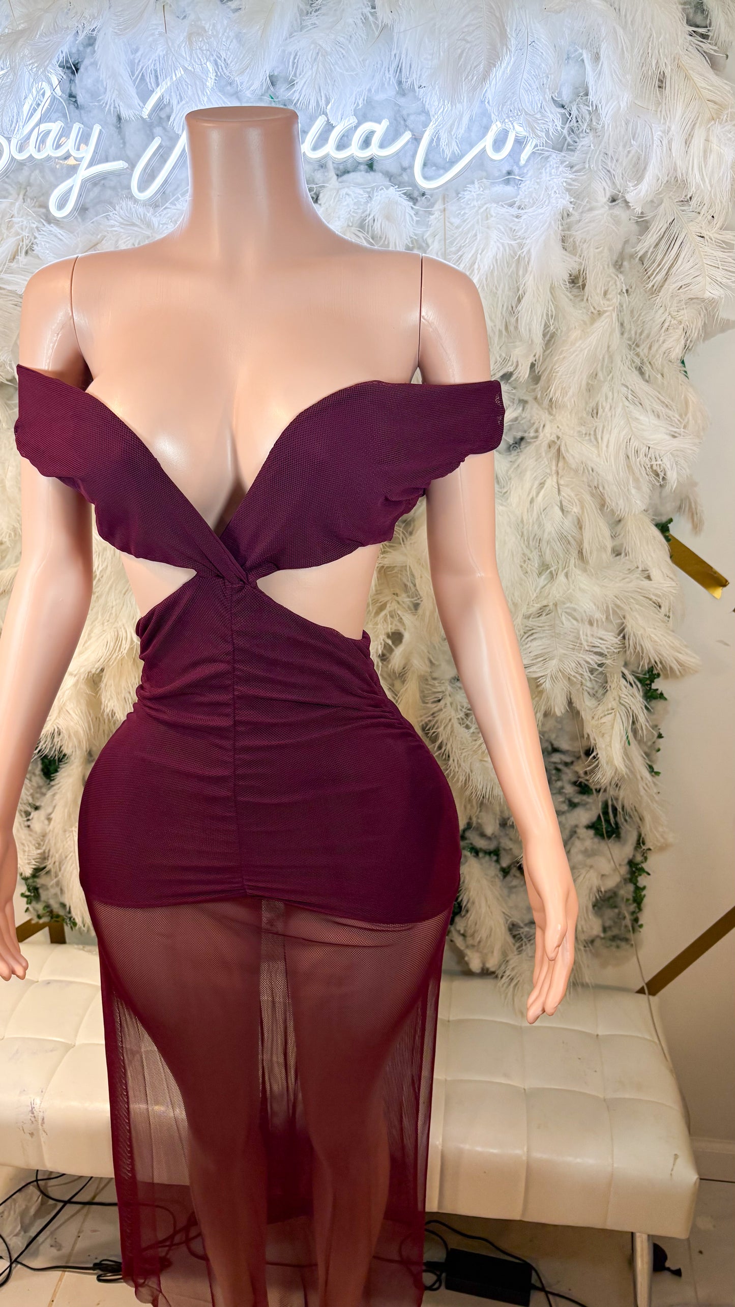 A Trip Around Rome Maxi Dress - Plum