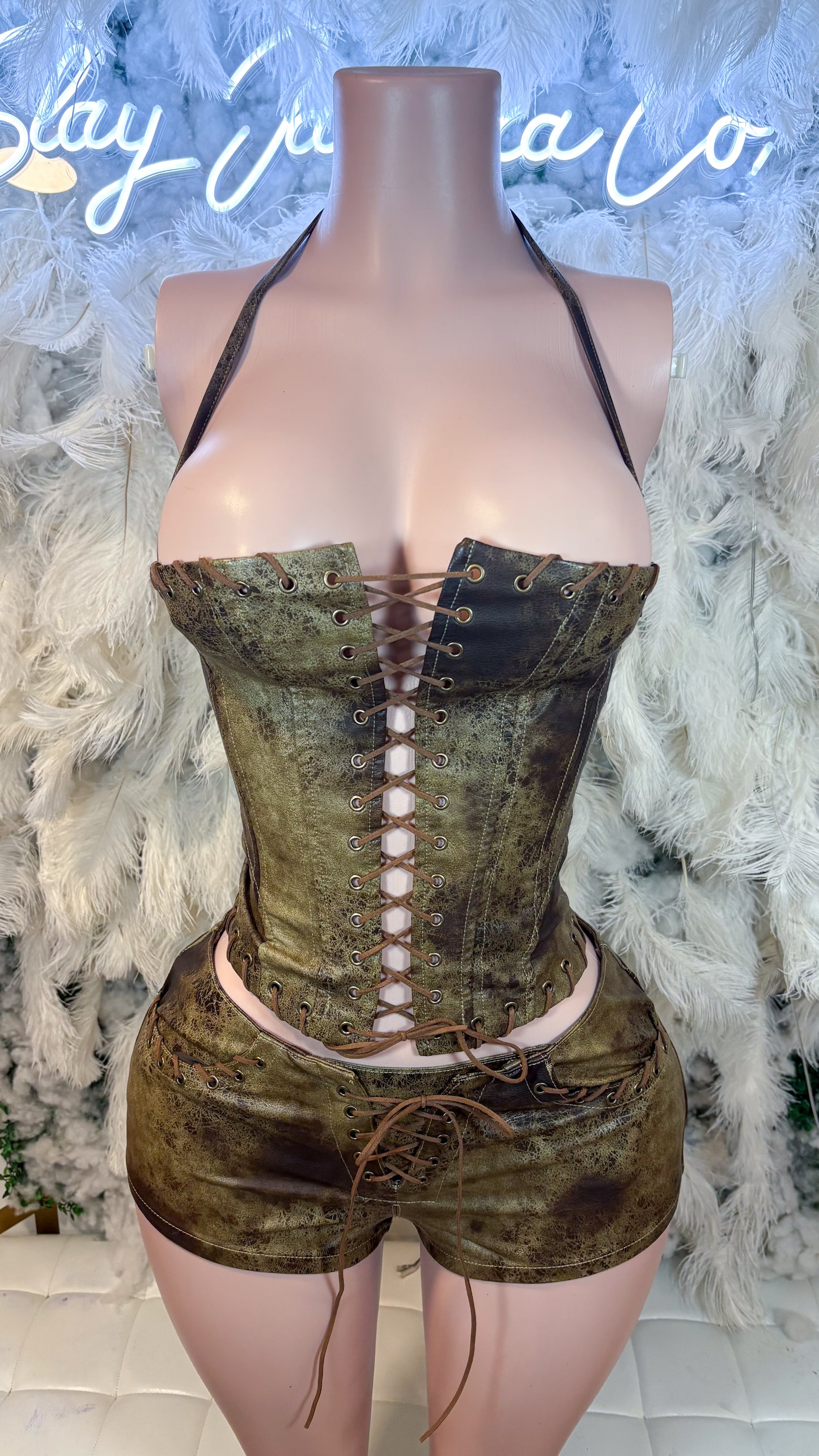 Baddie Salute Shorts Set